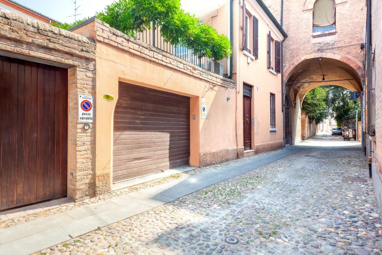 Ferrara Casa Dell'Archivolto Con Garage Lägenhet Exteriör bild